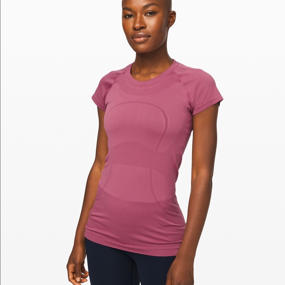 Lululemon Dusty Pink Swiftly Tech tee shirt